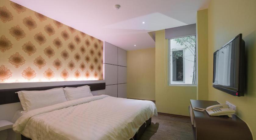 Riverfront Boutique Hotel Малакка Экстерьер фото